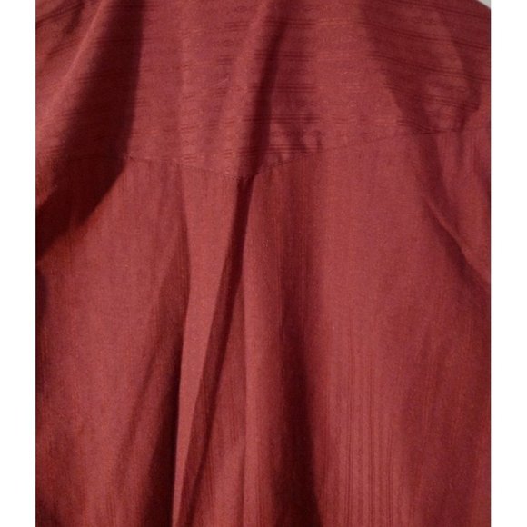 Men's Medium Burgundy Plains Western Wear Pearl Snap Shirt with Light Textured P - Picture 7 of 10
